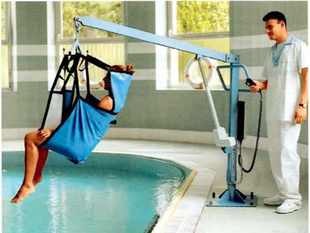 Sollevatore elettrico per piscina